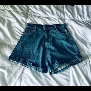 Women’s High-Wasted Jean Shorts